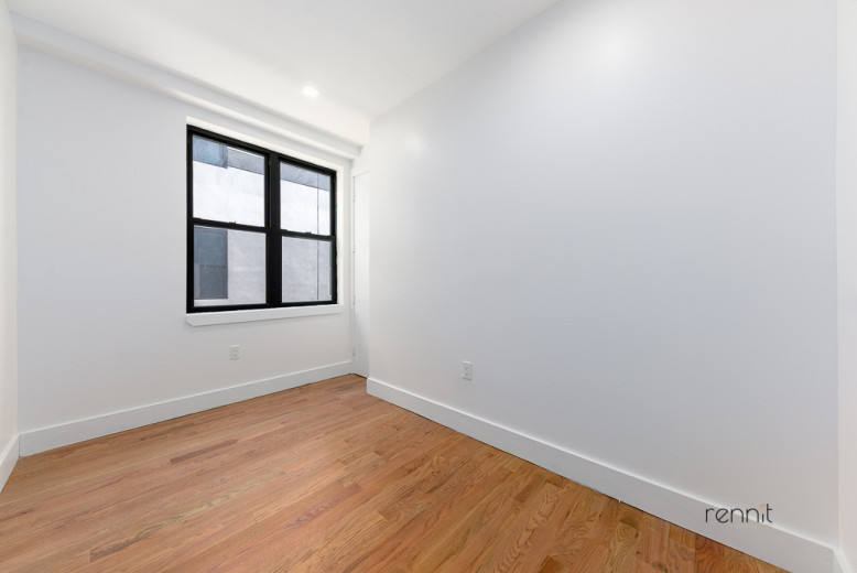 223 Martense St, Apt 3R Image 4