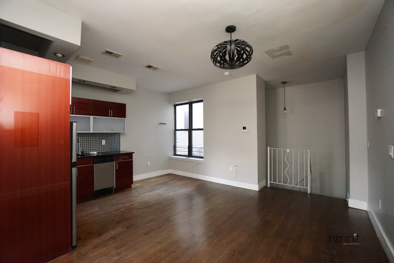 119 Linden St, Apt 2 Image 2