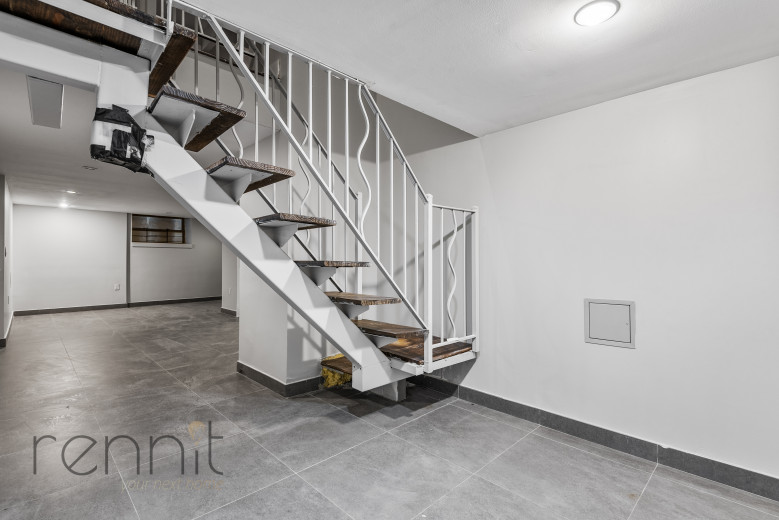 119 Linden St, Apt 2 Image 12