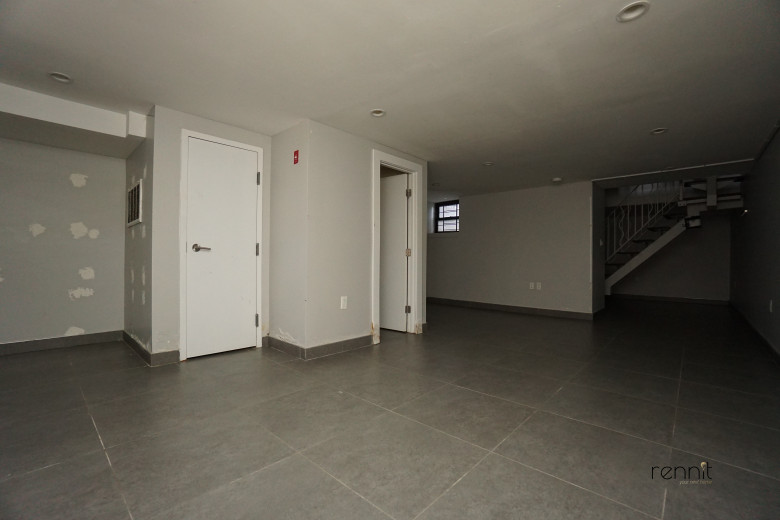 119 Linden St, Apt 2 Image 8