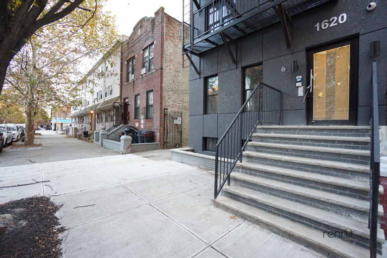 1620 Prospect Pl, Apt 3R Image 16