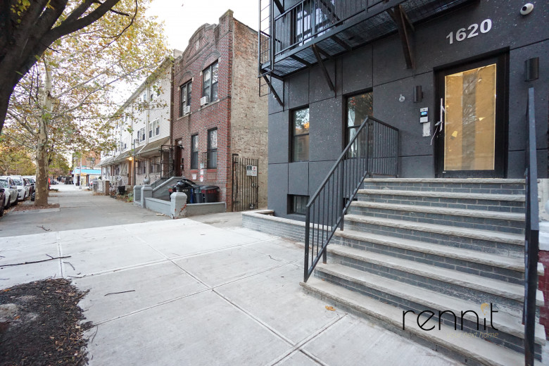 1620 Prospect Pl, Apt 1R Image 12