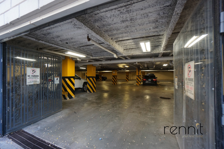 3052 Brighton 1st St, Apt 7C Image 11