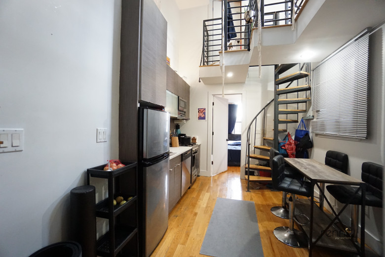 336 Chauncey St, Apt 3D Image 2