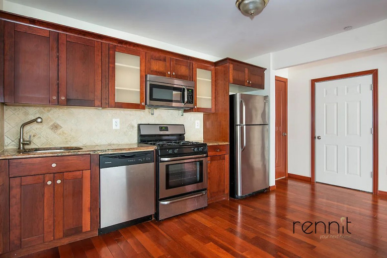 3052 Brighton 1st St, Apt 8C Image 1