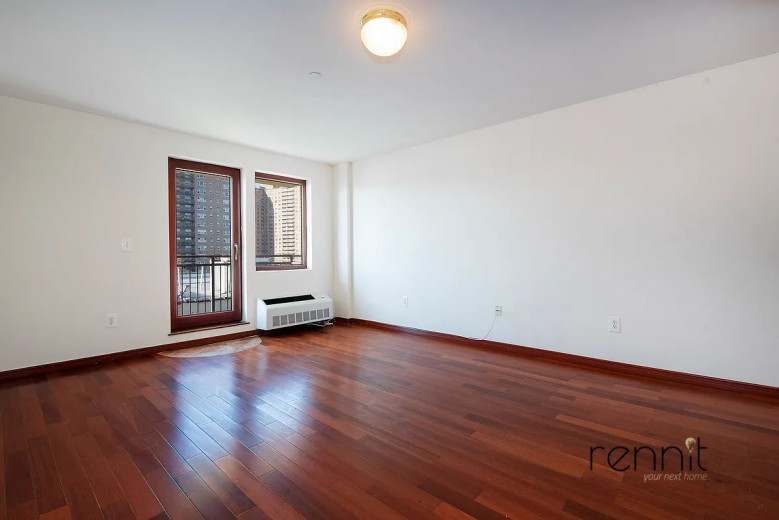 3052 Brighton 1st St, Apt 8C Image 2