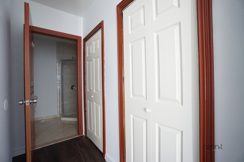 3052 Brighton 1st St, Apt 8C Image 10