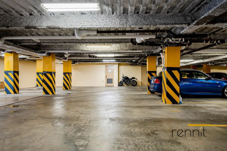 3052 Brighton 1st St, Apt 8C Image 17