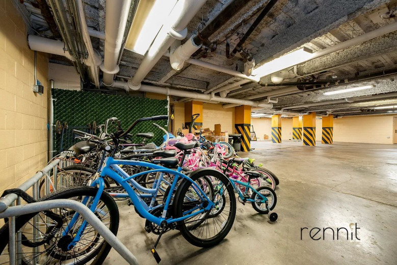 3052 Brighton 1st St, Apt 2B Image 14