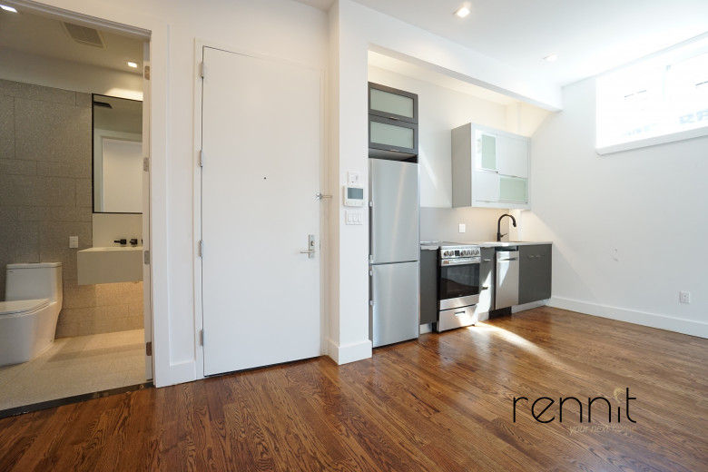 141 Metropolitan Ave, Apt 4A Image 13