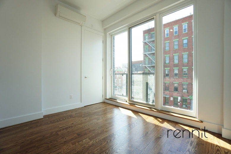 141 Metropolitan Ave, Apt 4A Image 16