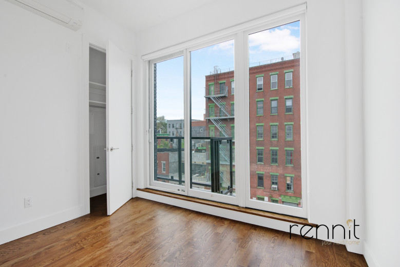 141 Metropolitan Ave, Apt 4A Image 5