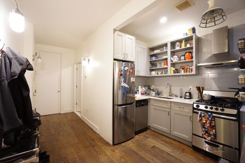 1689 Gates Ave, Apt 1Left Image 4