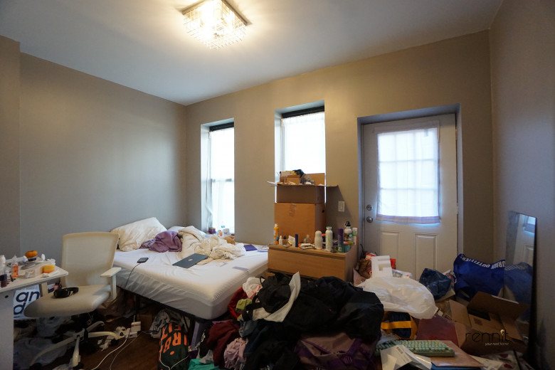 1689 Gates Ave, Apt 1Left Image 10