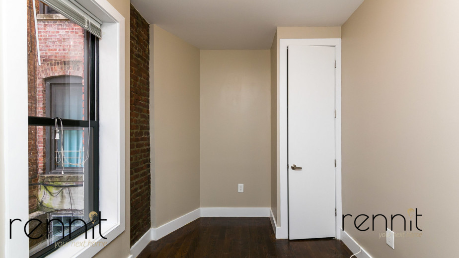 205 St James Pl, Apt 1L Image 18