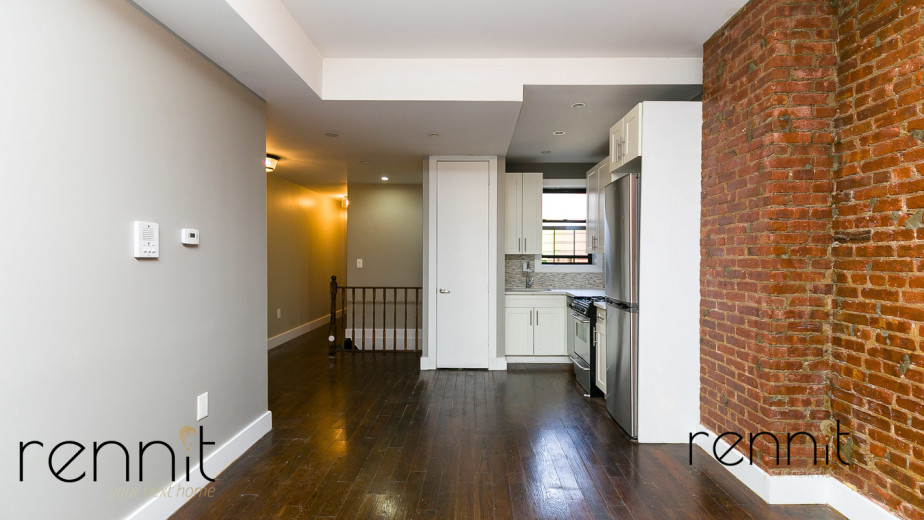 205 St James Pl, Apt 1L Image 4