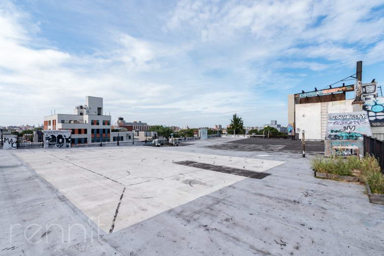 1093 Putnam Ave, Apt C Image 12