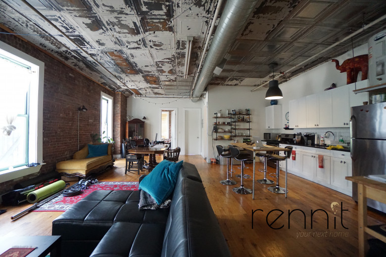 1093 Putnam Ave, Apt C Image 18