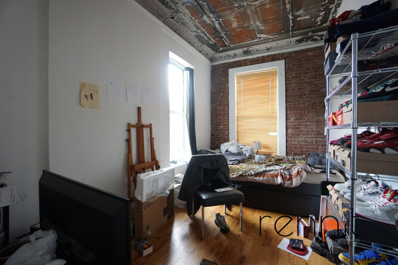 1093 Putnam Ave, Apt C Image 24