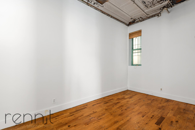 1093 Putnam Ave, Apt C Image 8