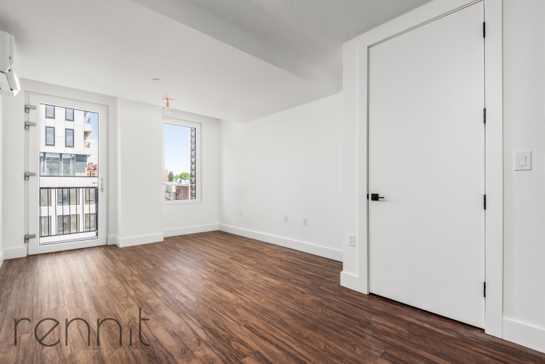 26-24 4th St, Apt 603A Image 2