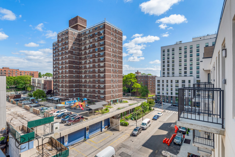 26-24 4th St, Apt 603A Image 8