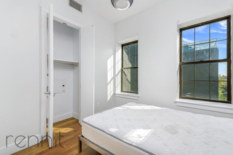 146 Wyckoff Ave, Apt 3R Image 6