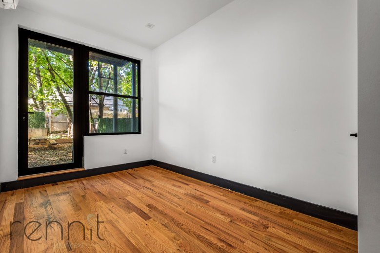 1165 Greene Ave, Apt 1 Image 9