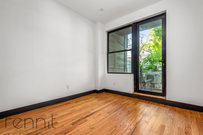 1165 Greene Ave, Apt 1 Image 12