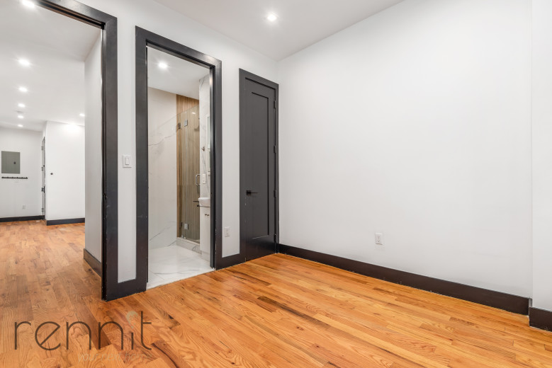 1165 Greene Ave, Apt 1 Image 13