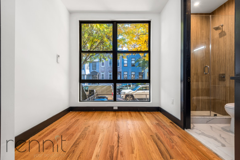 1165 Greene Ave, Apt 1 Image 4