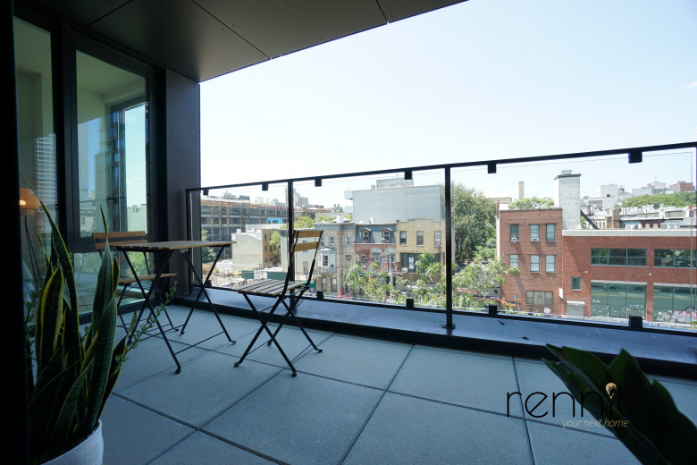 375 Dean St, Apt 601 Image 1