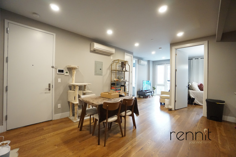 853 Lexington Ave, Apt 2D Image 2