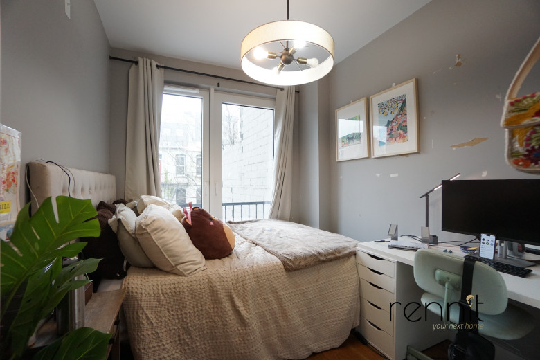 853 Lexington Ave, Apt 2D Image 7