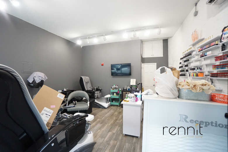 1093 Putnam Ave #Commercial, Apt C4 Image 2