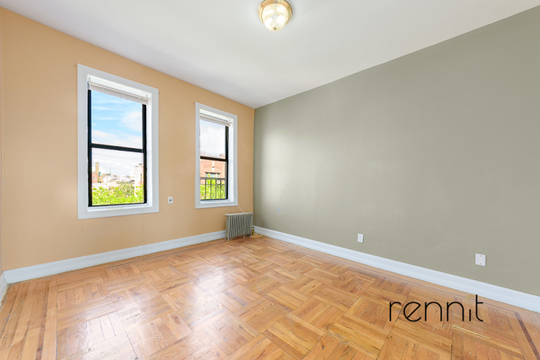 1124 43rd St, Apt C2 Image 1