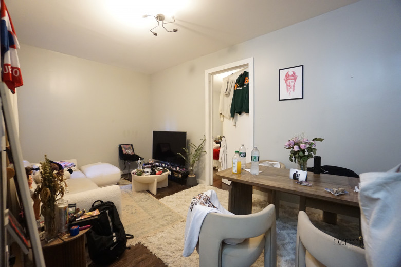119 Linden St, Apt 1 Image 2
