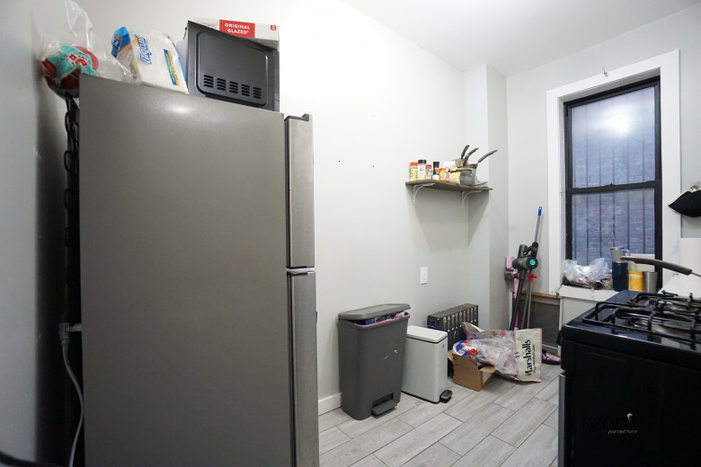 119 Linden St, Apt 1 Image 4