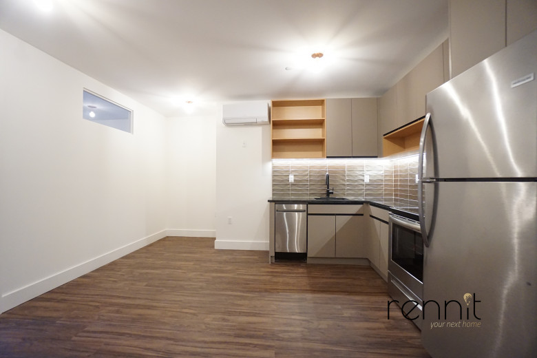 26-24 4th St, Apt 608A Image 3