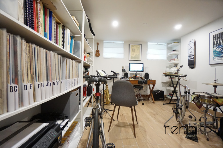 1708 Gates Ave #1A, Apt Ridgewood Image 12