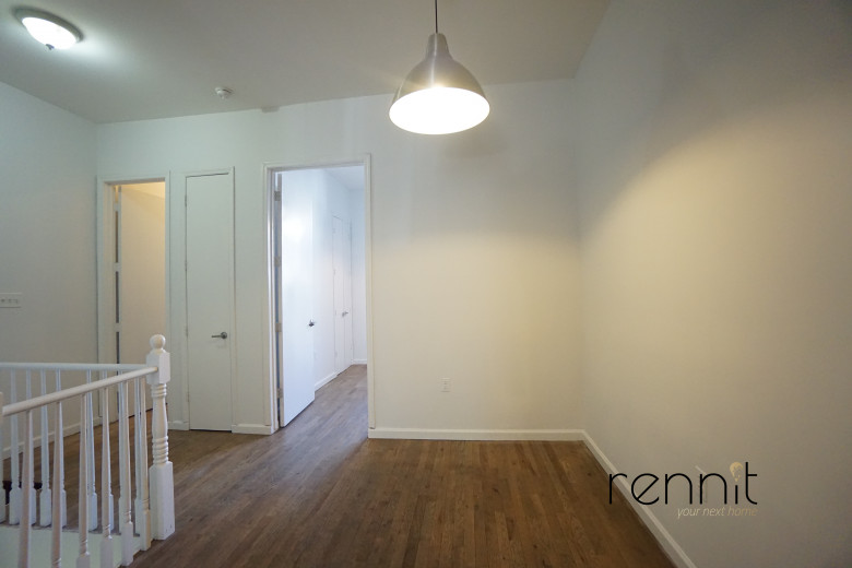 235 Troutman St, Apt 1R Image 4