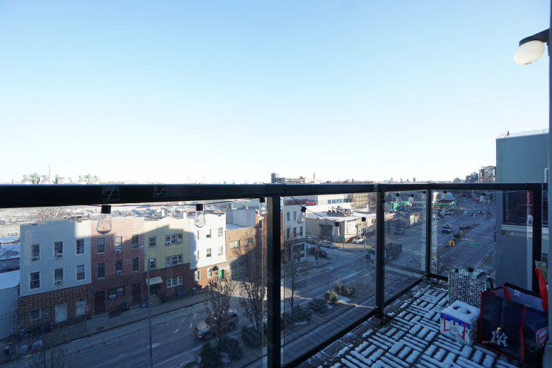 293 McGuinness Blvd, Apt 4A Image 12