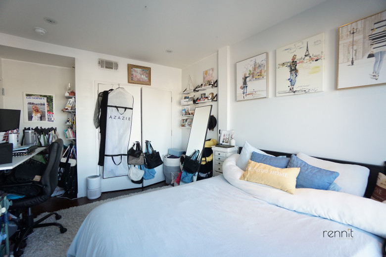 293 McGuinness Blvd, Apt 4A Image 16