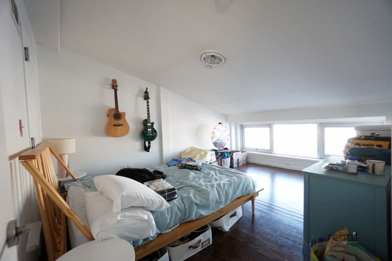 293 McGuinness Blvd, Apt 4A Image 18