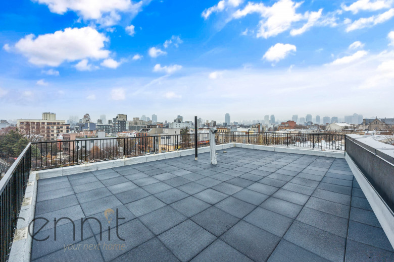 511 Meeker Ave, Apt 2C Image 1