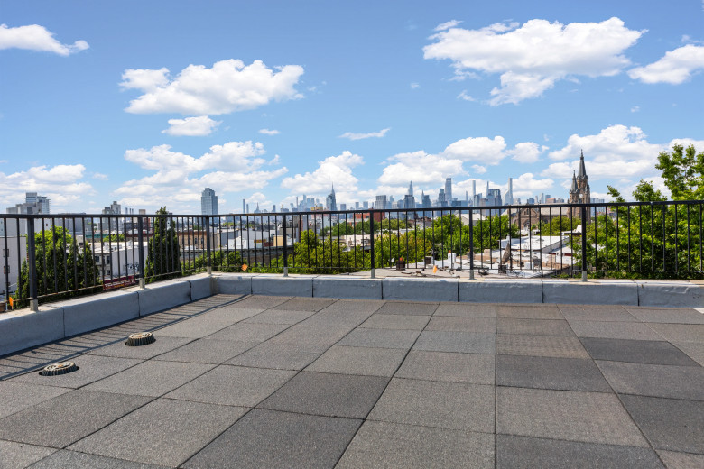 511 Meeker Ave, Apt 2C Image 21