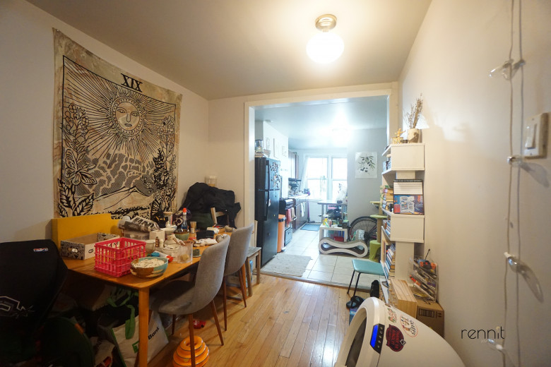 689 Park Ave, Apt 2L Image 1