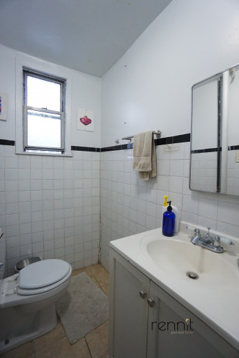 689 Park Ave, Apt 2L Image 8