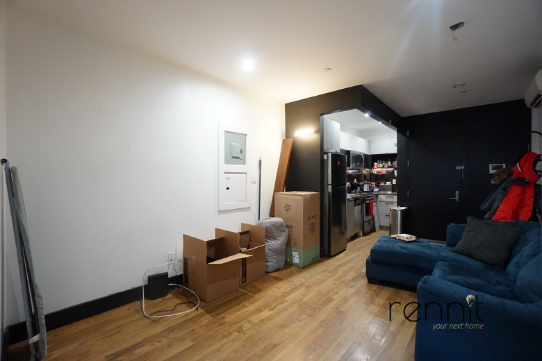 562 Park Pl, Apt 2F Image 12