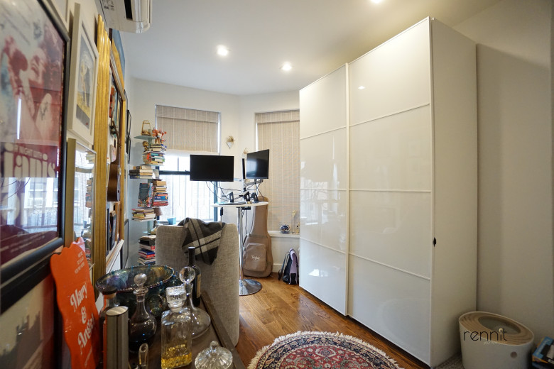 140 Martense St, Apt 5B Image 10
